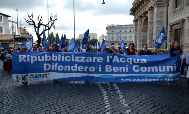 Vescovo spagnolo: “il papa ci chiede una Chiesa di liberazione dal giogo del capitalismo”